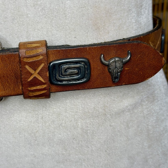 Vintage Handcrafted Southwestern Leather Belt - Picture 3 of 4